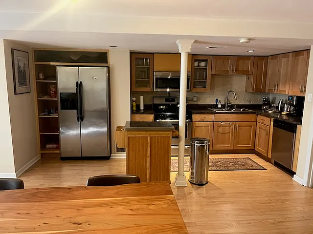 556 W Belden Ave #G — Photo 13