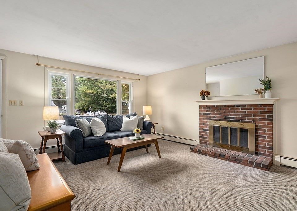 48 Roy Ave, Holliston, MA 01746 Zillow