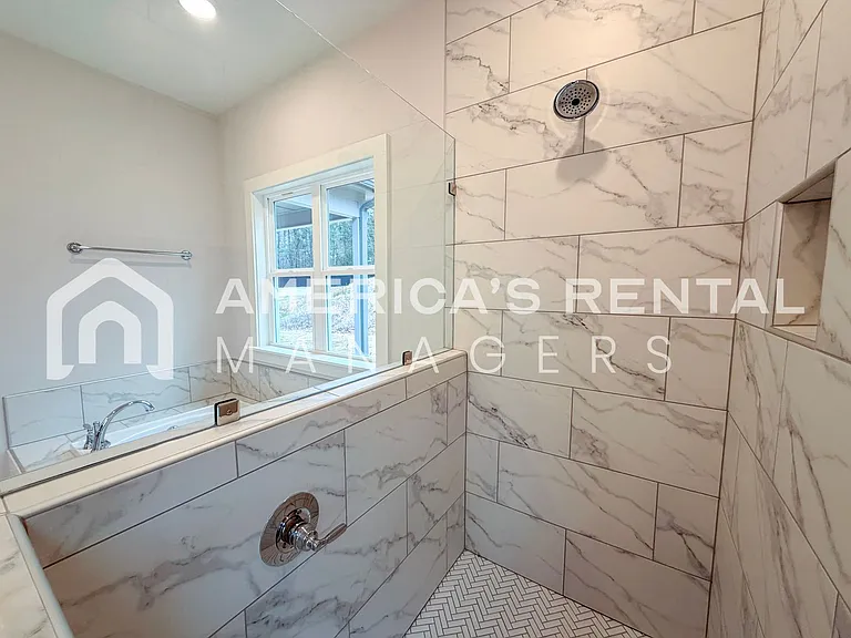 101 Townmoor Ln — Photo 33