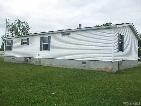 2nd image of 1367 East Dr