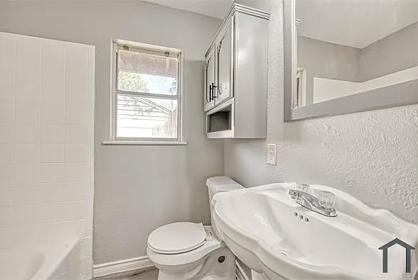 5962 Willow Glen Dr — Photo 9
