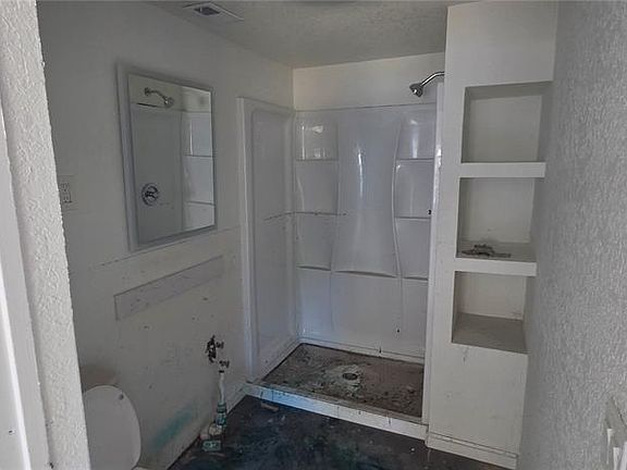 5th image of 7311 Oelsner St