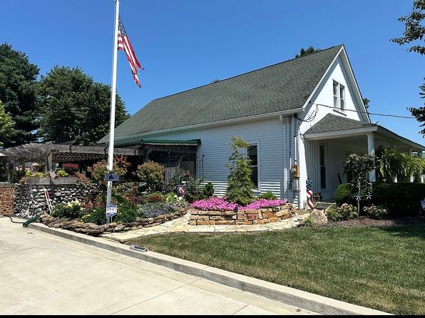 140 Cemetery Rd