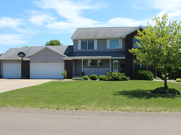 3rd image of 1644 Garden View Dr