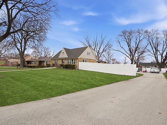 2nd image of 29 S Iowa Ave