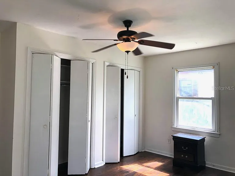 941 Lakeview Rd — Photo 4
