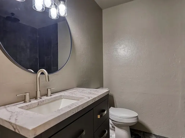 2111 Highland Club Dr SE — Photo 19