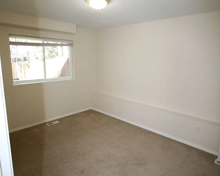 8926 Meadow Park Cir — Photo 18