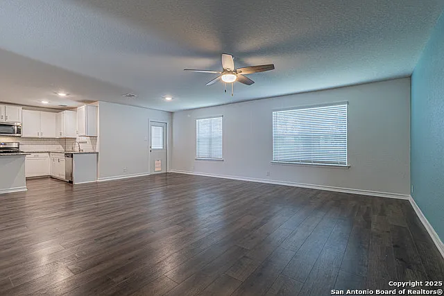 14846 Goldfinch Way — Photo 5