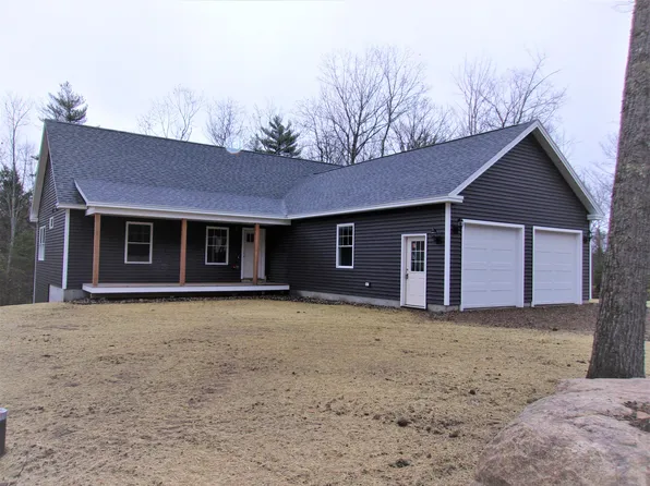 58 Rolling Brook Road, Raymond, ME 04071