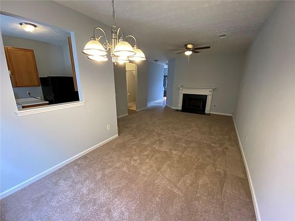 4th image of 148 Oak Green Dr