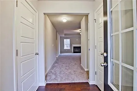 115 Finley Dr — Photo 3