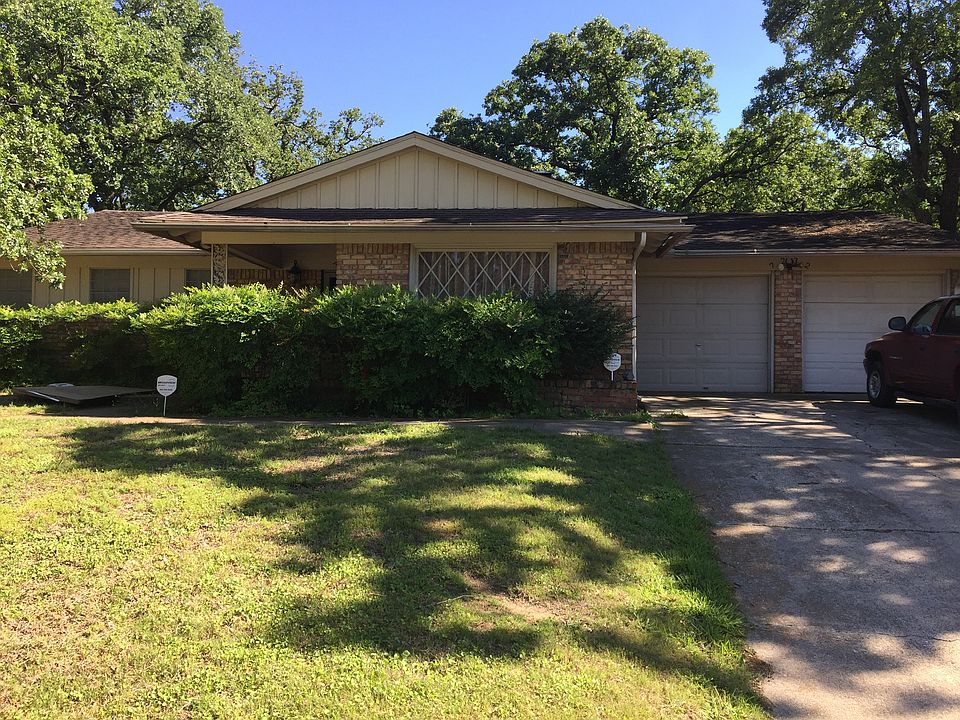 1st image of 7232 Meadowbrook Dr