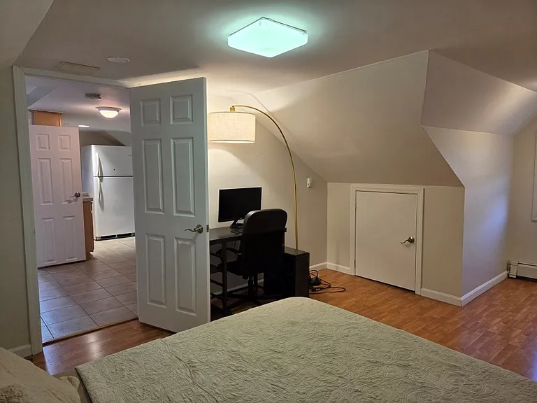 509 Saint Pauls Ave #2 — Photo 9