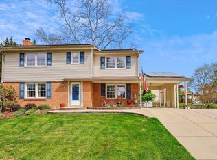 2 Cullinan Dr, Gaithersburg, MD 20878