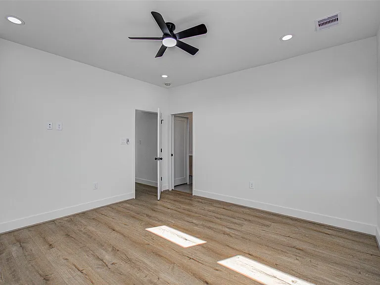 1506 McKee St #B — Photo 15
