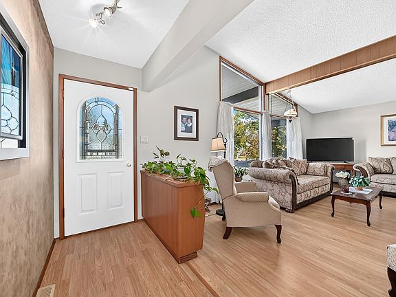 2nd image of 5017 47th Ave