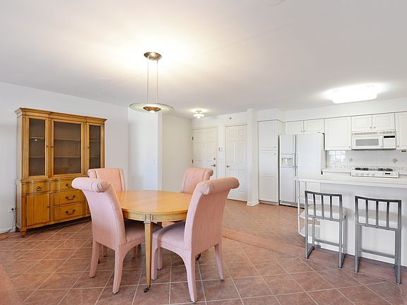 5th image of 1700 2nd St APT 209