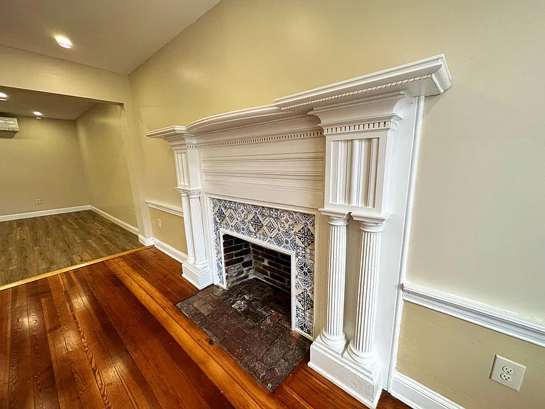 409 N Augusta St #A — Photo 7