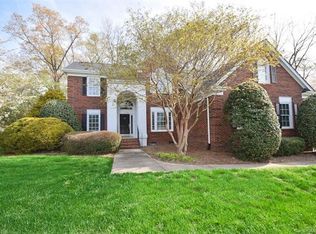 3338 Twin Ridge Dr, Charlotte, NC 28210