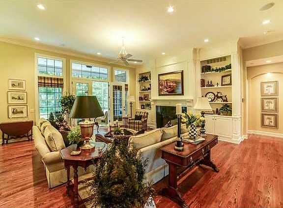 3rd image of 3101 Riverwood Ct