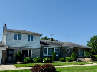 819 N 17th Ave, Melrose Park, IL 60160