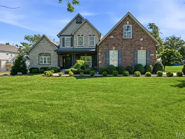 1456 Fawnvalley Ct, Saint Louis, MO 63131