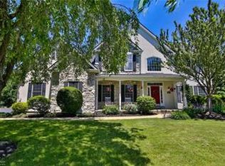 3137 Broadmoor Dr, Center Valley, PA 18034