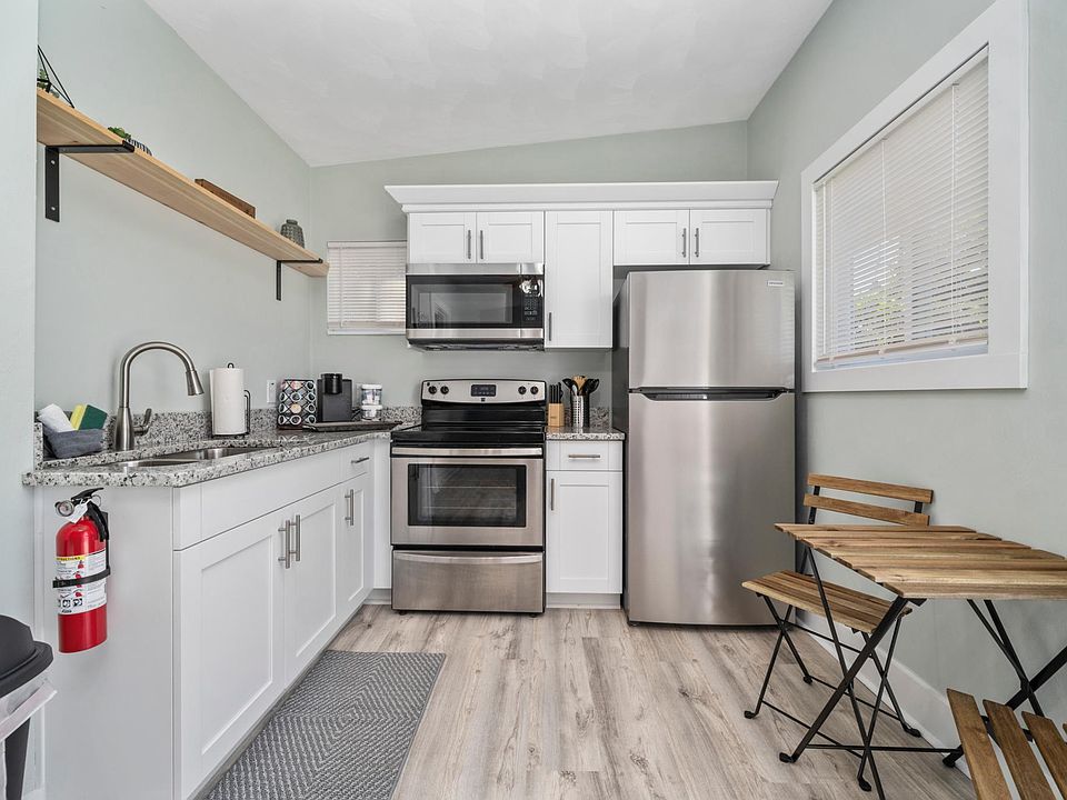 1st image of 3808 Pleasant Ave