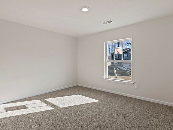 4th image of 216 Pristine Dr