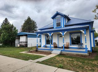 800 2nd St, North Powder, OR 97867