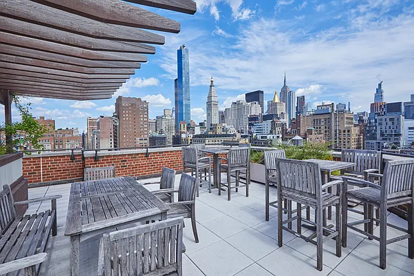 Sold by Brown Harris Stevens | media 21