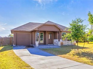 112 Azurite Dr, Jarrell, TX 76537
