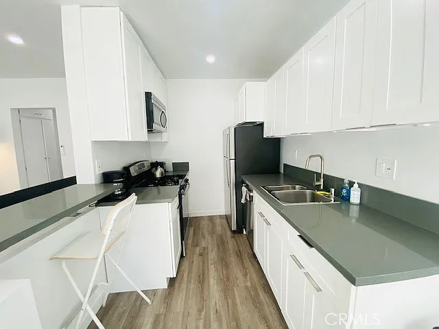 11422 Iowa Ave #10 — Photo 5