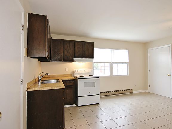 2nd image of 13 Austin Ave
