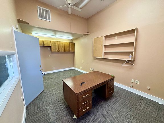 4th image of 520 S Nichols Ave Suite F