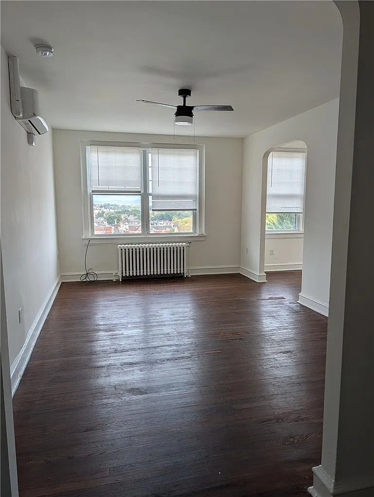 2 bed, 1.0 bath, 823 sqft, $1,500 — Photo 2