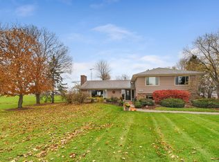 2996 Wolf Rd, Oswego, IL 60543