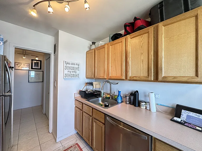 3410 N Lake Shore Dr #F13 — Photo 3