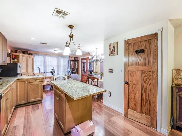 372 5th Street image 11 of 30