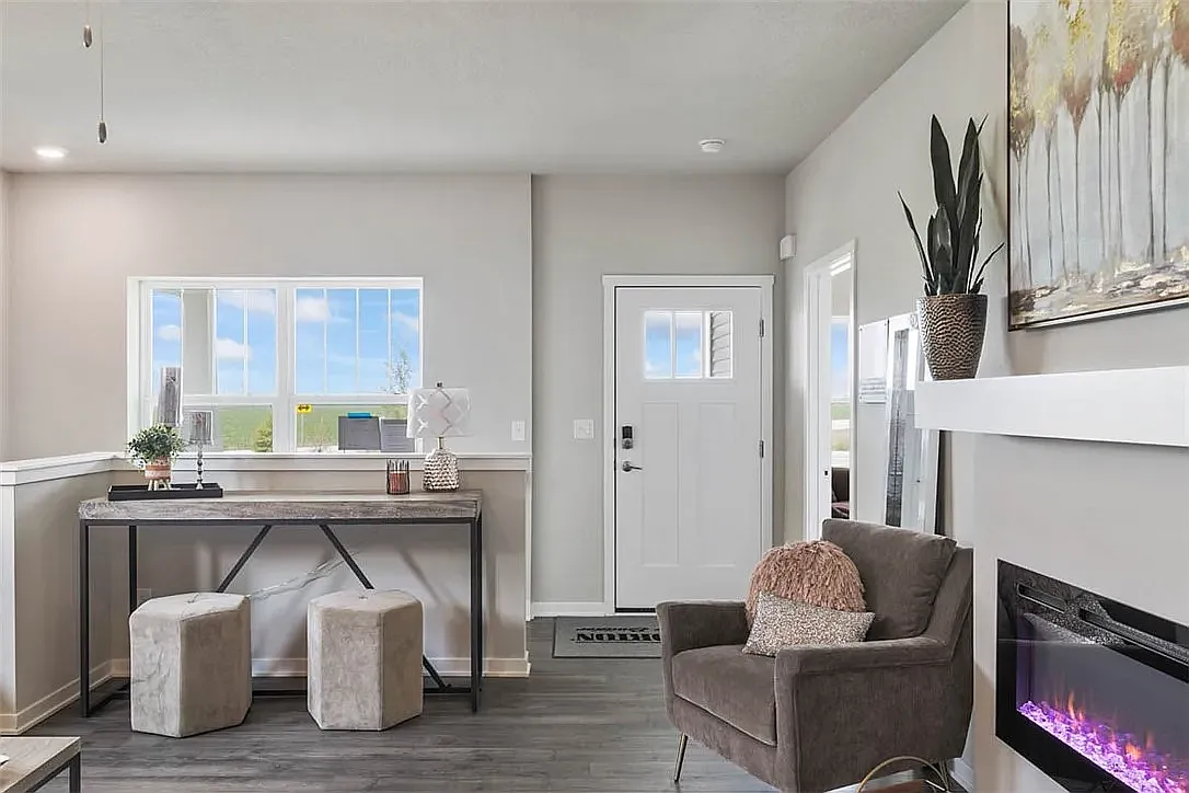 3 bed, 2175 sqft, $2,195 — Photo 3