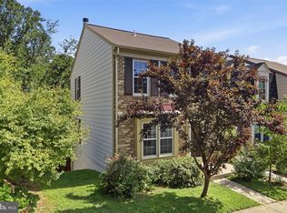 10272 Colony Park Dr, Fairfax, VA 22032