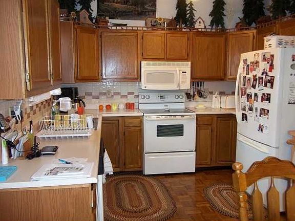2nd image of 1684 Fountain Lake Dr W