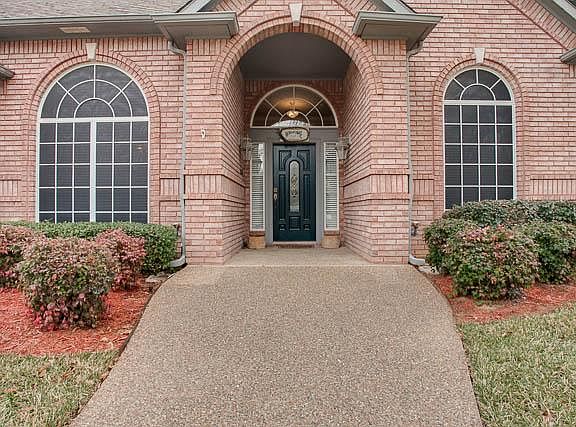 2nd image of 8316 Thorndyke Dr