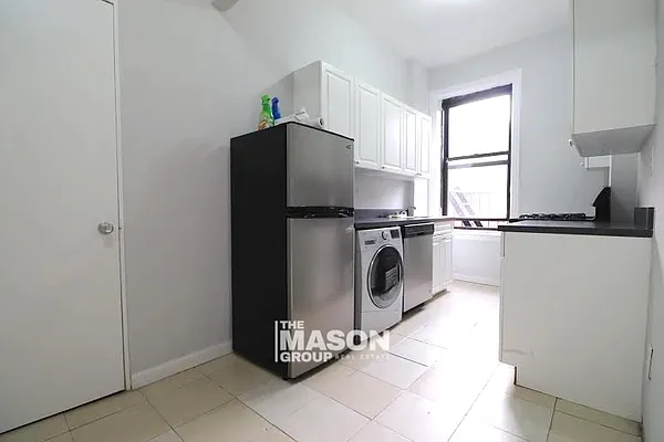 Rented by Mason Group LLC | media 7