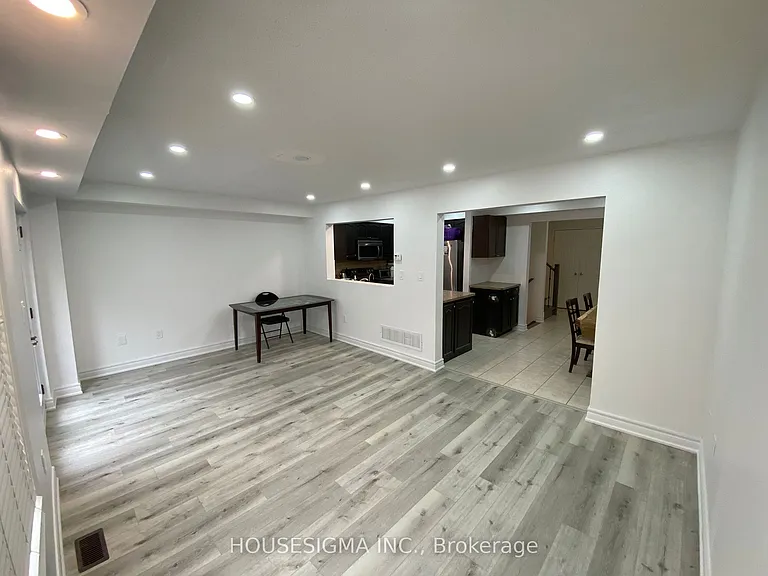 1430 Forest St — Photo 10