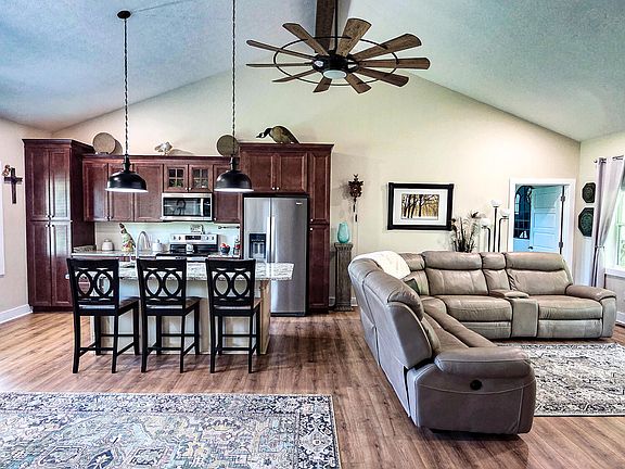 5th image of 280 Poplar Ridge Rd