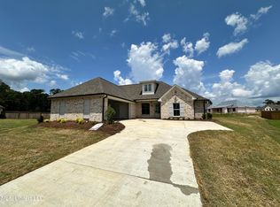 1008 Paddle Ln, Brandon, MS 39047