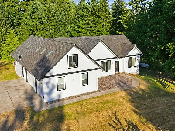 3rd image of 128 Flagstone Drive