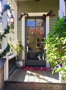 128 W De La Guerra St — Photo 15